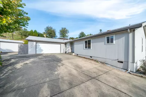 4726 Maple Trl, Redding, CA 96003 photo 5