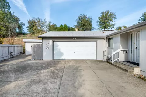 4726 Maple Trl, Redding, CA 96003 photo 6
