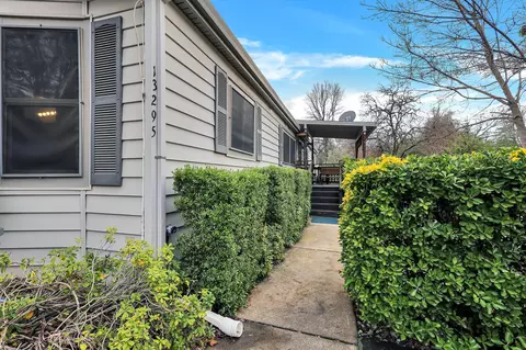 13295 Bear Mountain Rd, Redding, CA 96003 photo 5