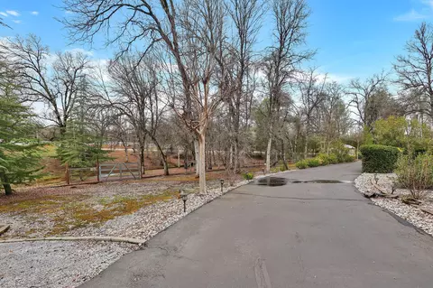 13295 Bear Mountain Rd, Redding, CA 96003 photo 41