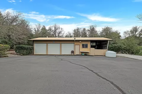 13295 Bear Mountain Rd, Redding, CA 96003 photo 3