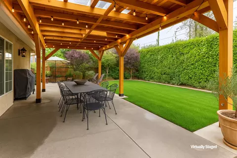 2408 Castlewood Dr, Redding, CA 96002 photo 23