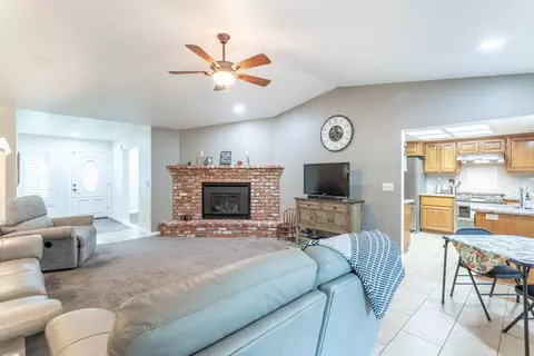 2408 Castlewood Dr, Redding, CA 96002 photo 6