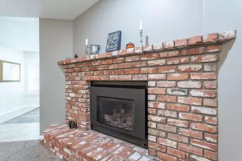 2408 Castlewood Dr, Redding, CA 96002 photo 5