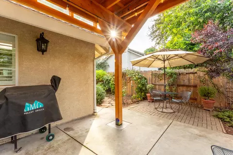 2408 Castlewood Dr, Redding, CA 96002 photo 20