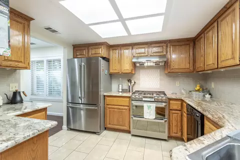 2408 Castlewood Dr, Redding, CA 96002 photo 7