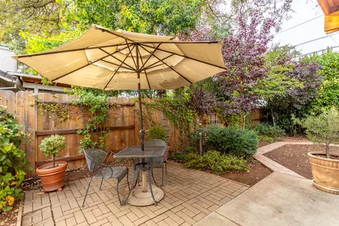 2408 Castlewood Dr, Redding, CA 96002 photo 21