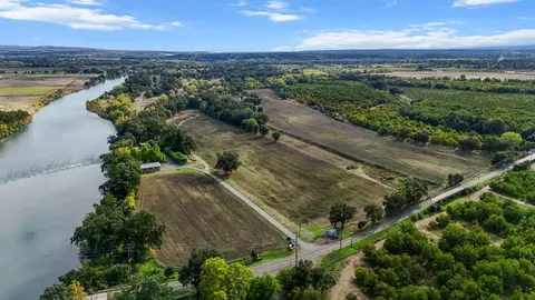 23001 Ash Creek Rd, Anderson, CA 96007