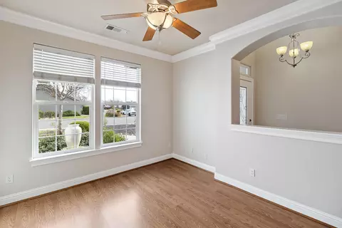 Living - 1496 Oak Mesa Ln, Redding, CA 96003 photo 1 of 6