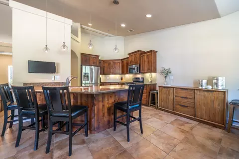 Kitchen - 3200 Miramar Way, Redding, CA 96001 photo 4 of 4