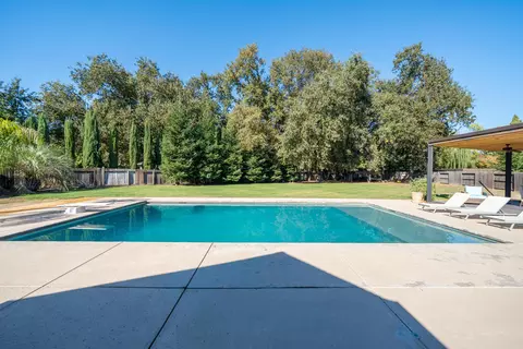 Exterior - 3200 Miramar Way, Redding, CA 96001 photo 6 of 20