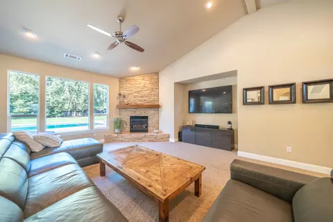 Living - 3200 Miramar Way, Redding, CA 96001 photo 4 of 4