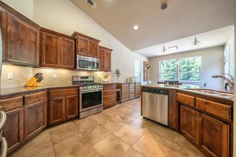 Kitchen - 3200 Miramar Way, Redding, CA 96001 photo 1 of 4