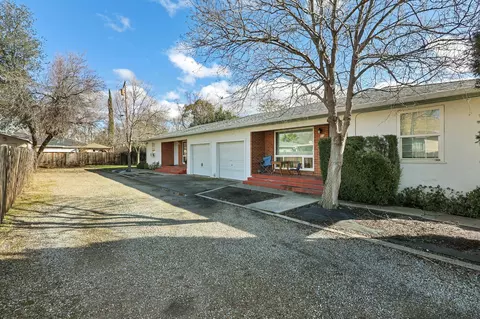 640642 Locust St, Redding, CA 96001