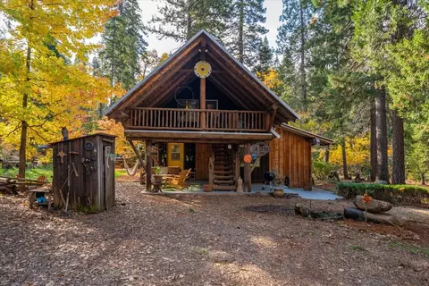 29104 Johnson Rd, Montgomery Creek, CA 96065