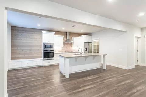 Kitchen - 6648 Bandito Dr, Redding, CA 96003 photo 1 of 3