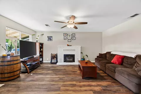 Living - 2006 Wilder Dr, Redding, CA 96001 photo 1 of 1