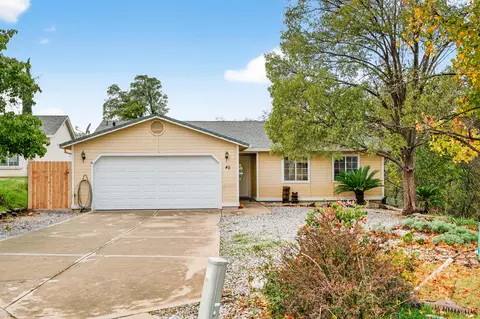 40 Ortega Ct, Redding, CA 96003