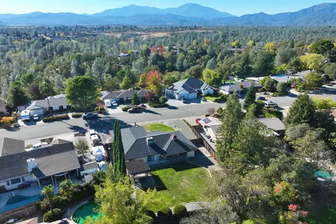 View/Area - 3122 Panorama Dr, Redding, CA 96003 photo 1 of 6
