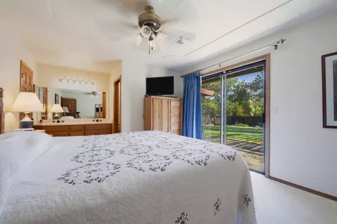 Bedroom - 3122 Panorama Dr, Redding, CA 96003 photo 1 of 2