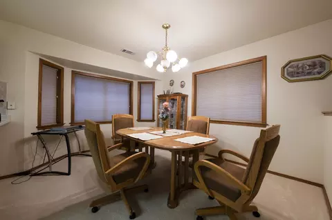 Dining - 3122 Panorama Dr, Redding, CA 96003 photo 1 of 2