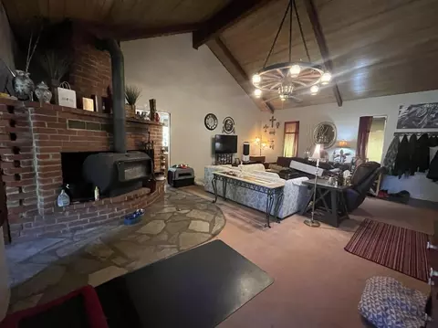 Living - 191 Henrietta Rd, Lewiston, CA 96052 photo 1 of 1