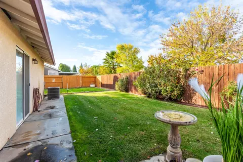 Exterior - 1343 Britt Ln, Red Bluff, CA 96080 photo 3 of 4