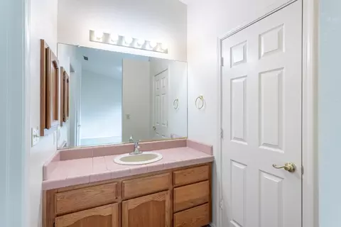Bath - 2517 Atrium Way, Redding, CA 96003 photo 1 of 2