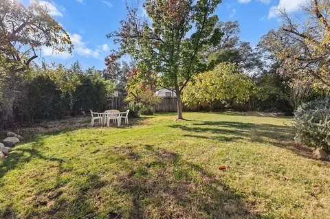 3135 Stratford Ave, Redding, CA 96001 photo 29