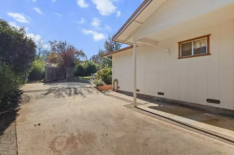 3135 Stratford Ave, Redding, CA 96001 photo 32