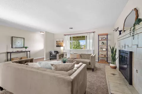 3135 Stratford Ave, Redding, CA 96001 photo 8