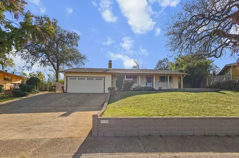 3135 Stratford Ave, Redding, CA 96001