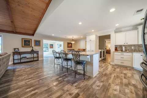 Entry Way - 7273 Amigo Way, Redding, CA 96002 photo 1 of 2