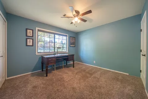 Bedroom - 7273 Amigo Way, Redding, CA 96002 photo 3 of 6