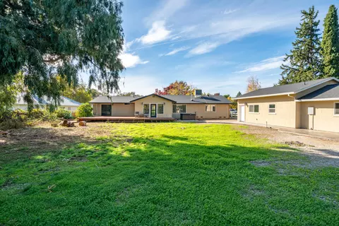 Exterior - 7273 Amigo Way, Redding, CA 96002 photo 20 of 22