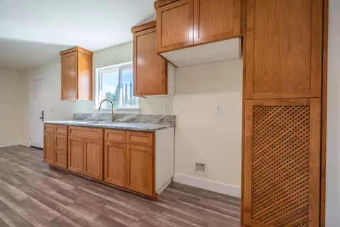 Kitchen - 7273 Amigo Way, Redding, CA 96002 photo 7 of 7