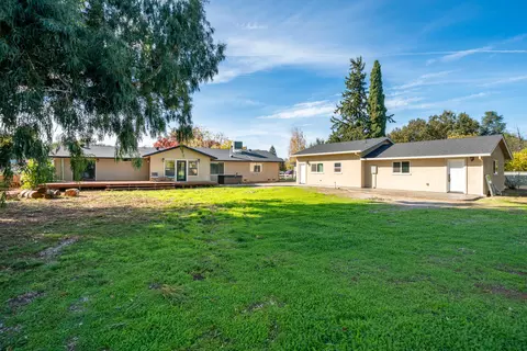 Exterior - 7273 Amigo Way, Redding, CA 96002 photo 21 of 22