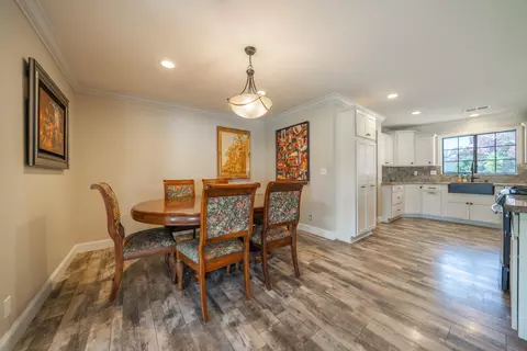 Dining - 7273 Amigo Way, Redding, CA 96002 photo 1 of 1