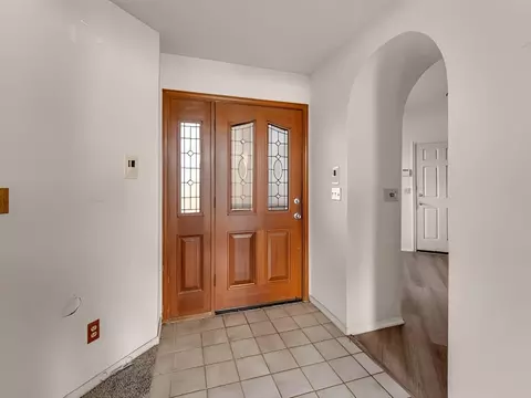 Entry Way - 2132 Hope Ln, Redding, CA 96003 photo 2 of 2