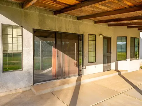 Exterior - 2132 Hope Ln, Redding, CA 96003 photo 7 of 16