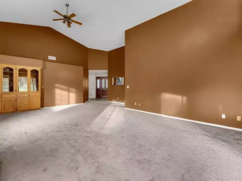 Living - 2132 Hope Ln, Redding, CA 96003 photo 4 of 6