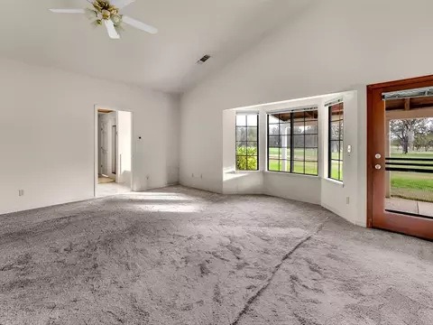 Living - 2132 Hope Ln, Redding, CA 96003 photo 2 of 6