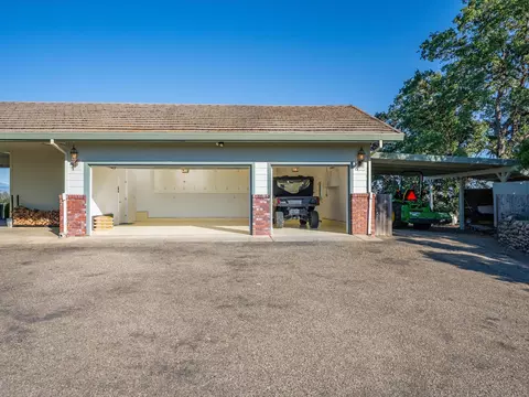 Exterior - 22672 Knollwood Dr, Palo Cedro, CA 96073 photo 12 of 31
