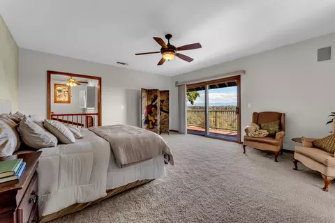 Bedroom - 22672 Knollwood Dr, Palo Cedro, CA 96073 photo 6 of 12