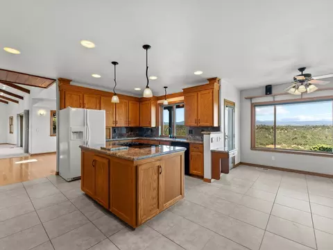 Kitchen - 22672 Knollwood Dr, Palo Cedro, CA 96073 photo 1 of 5