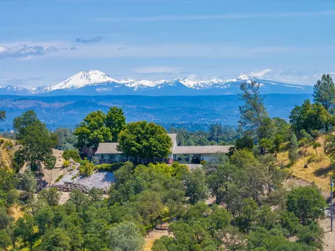 22672 Knollwood Dr, Palo Cedro, CA 96073
