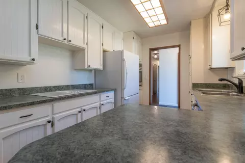 Kitchen - 116 Oak View Ct, Yreka, CA 96097 photo 1 of 2