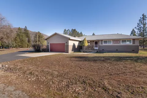 Exterior - 116 Oak View Ct, Yreka, CA 96097 photo 1 of 4