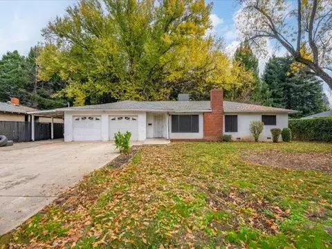 Exterior - 362 Revilo Dr, Redding, CA 96001 photo 1 of 17