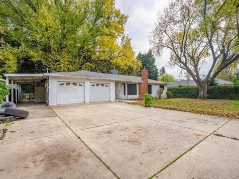 Exterior - 362 Revilo Dr, Redding, CA 96001 photo 13 of 17